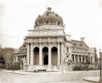 100 W. Piccadilly St.